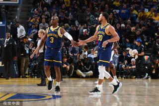 相比之下 相比之下